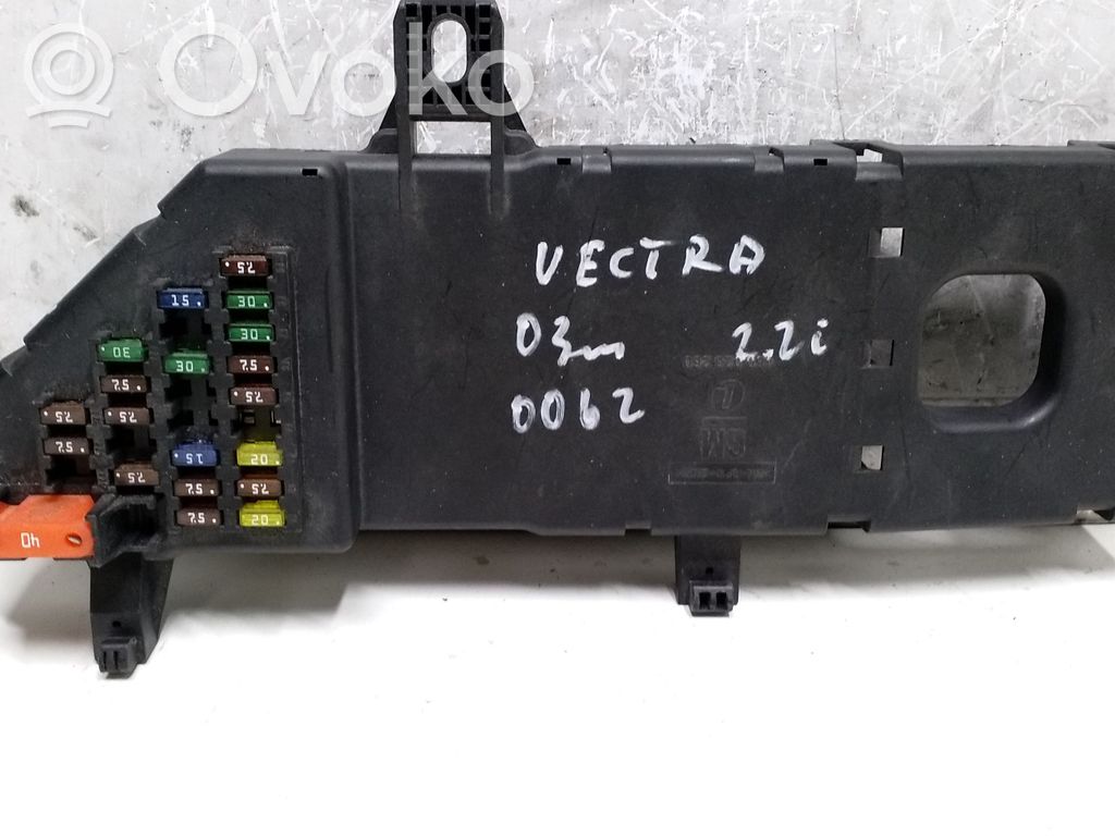 Opel Vectra C Módulo de fusible 