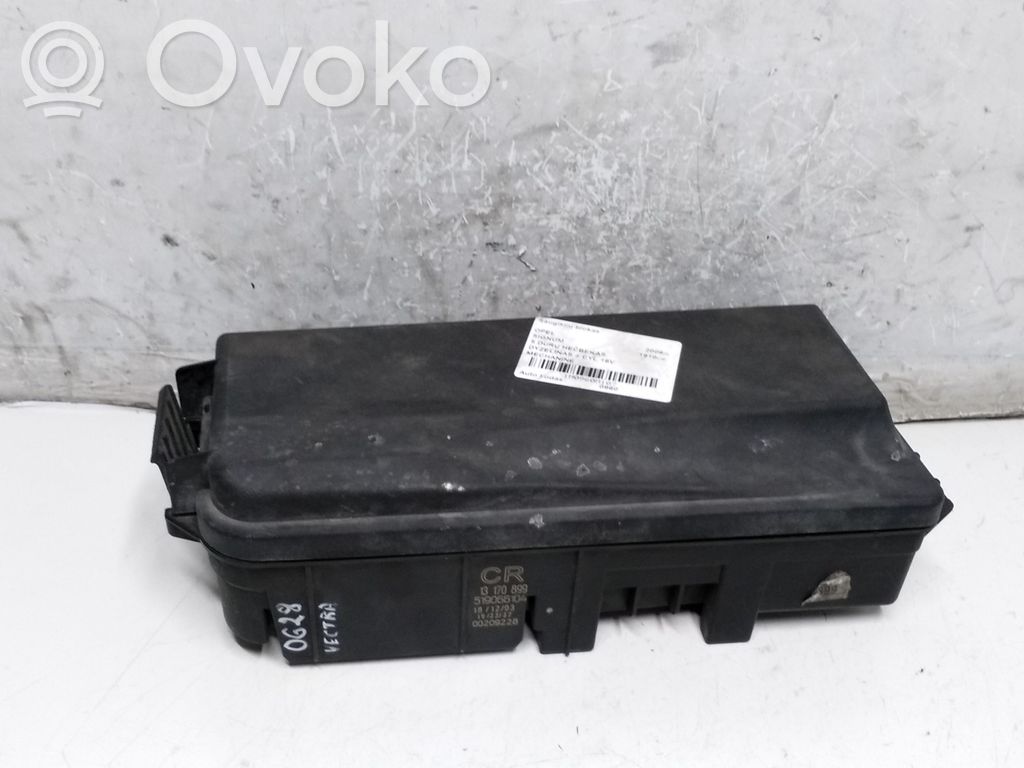 Opel Signum Fuse module 