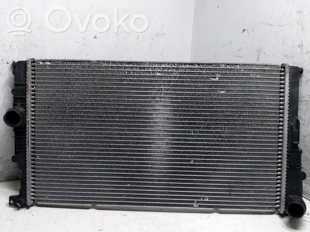 BMW 3 F30 F35 F31 Aušinimo skysčio radiatorius 