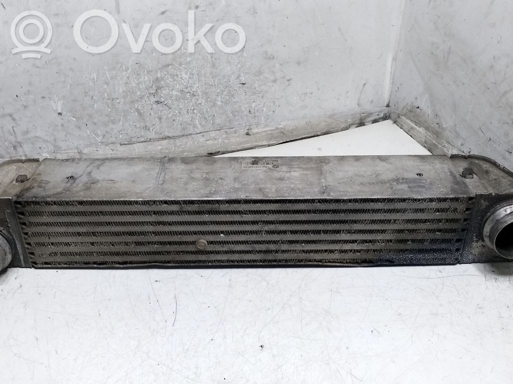 BMW 5 E60 E61 Interkūlerio radiatorius 