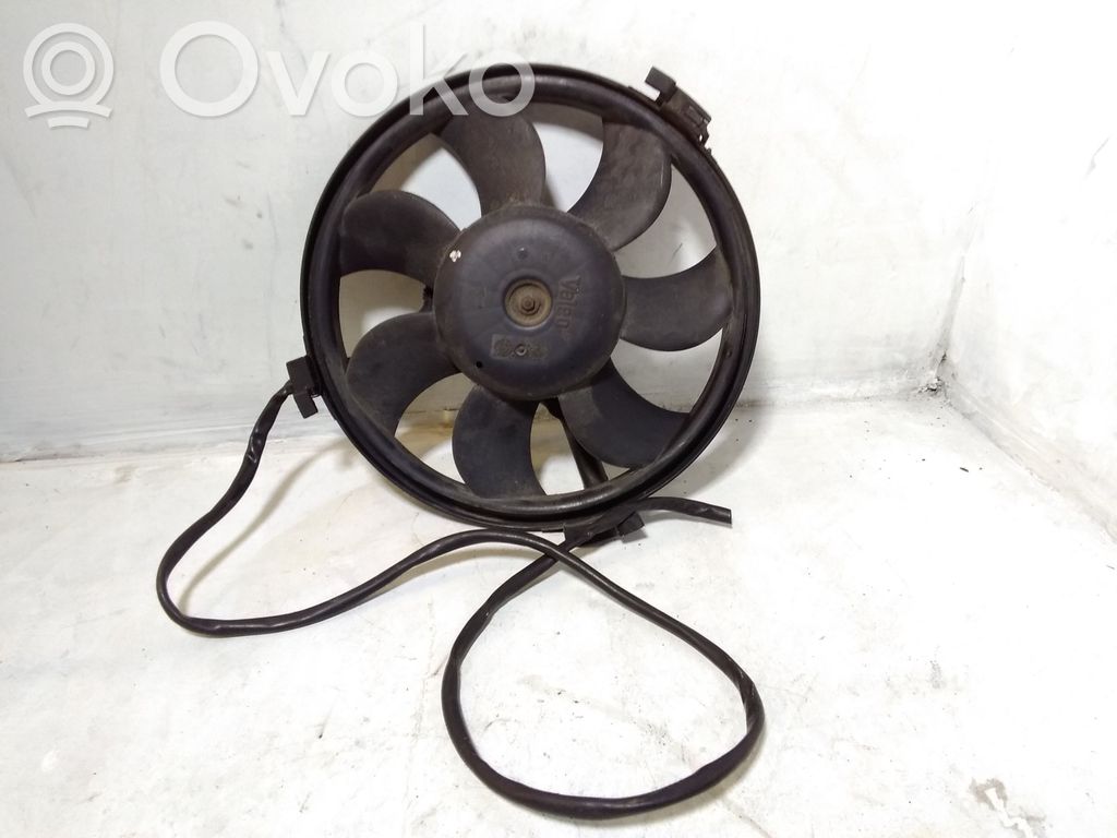 Audi A4 S4 B5 8D Lüfterzarge 