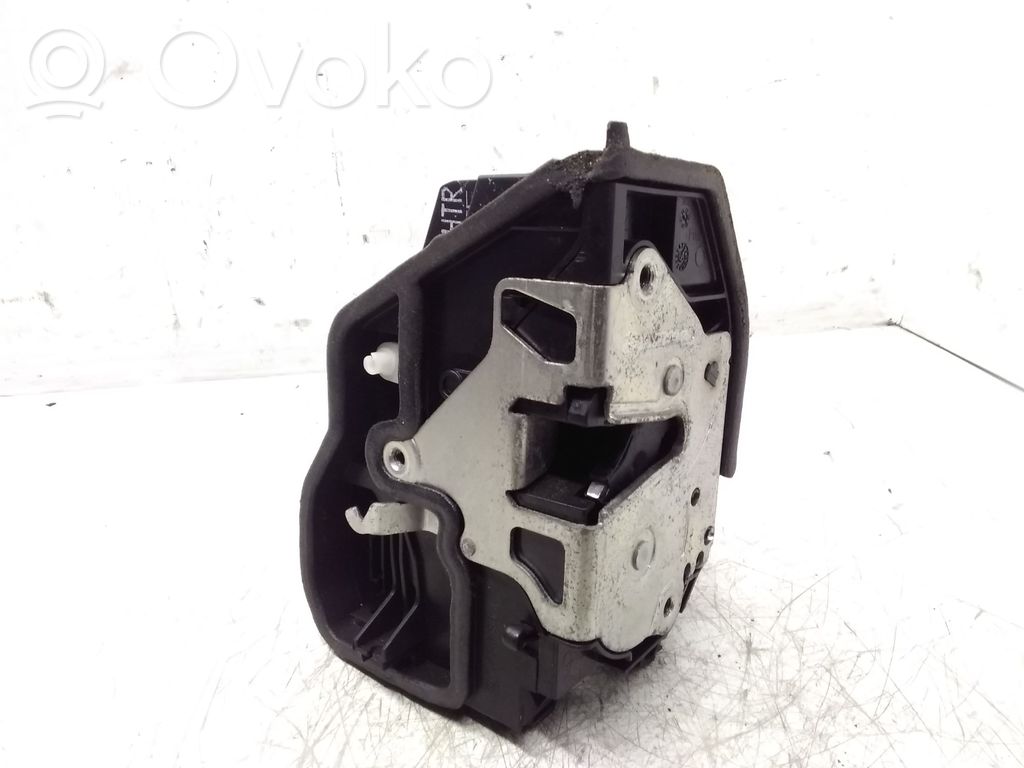 BMW 5 E60 E61 Serratura portiera posteriore 