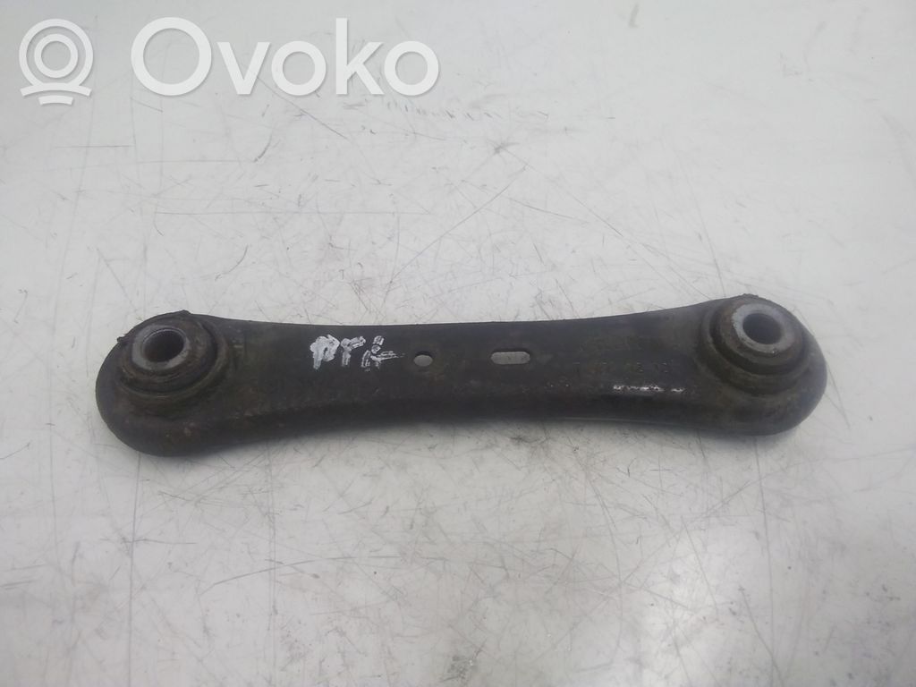Volvo V60 Wahacz tylny 