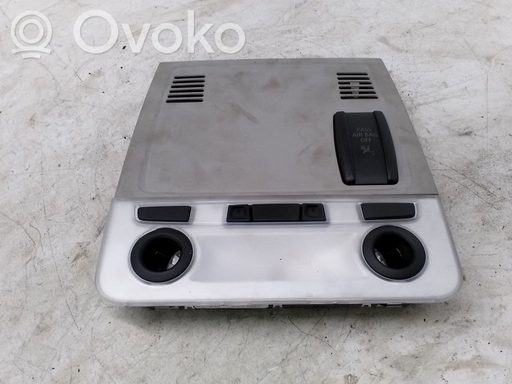 Front seat light   9197745