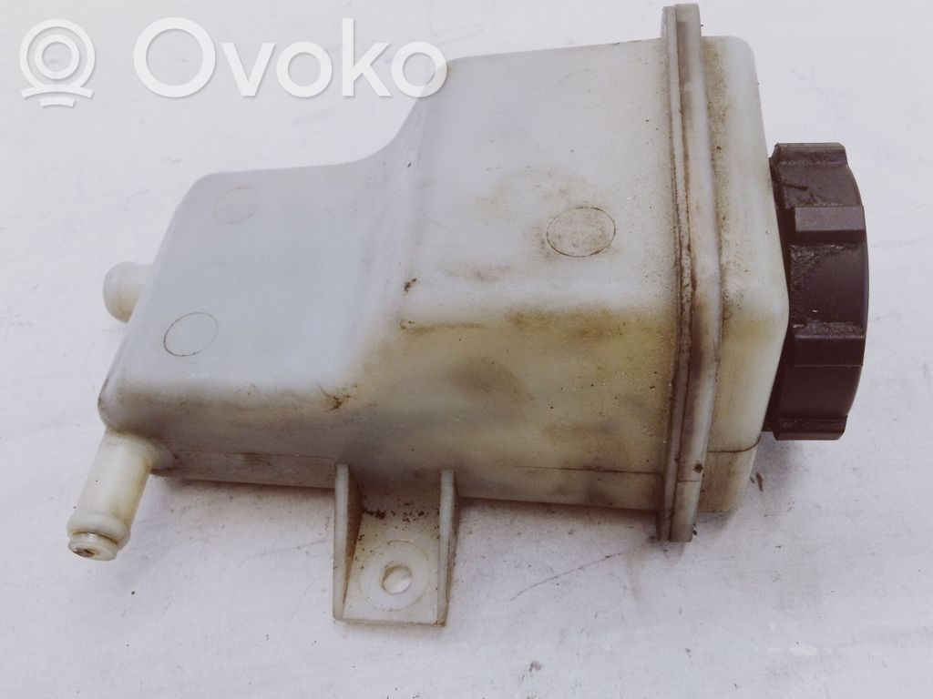 Opel Vectra B Ohjaustehostimen nestesäiliö 