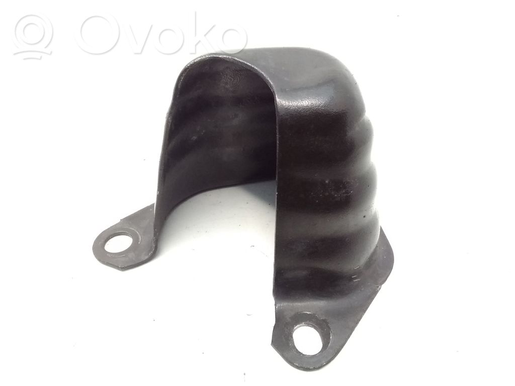 Nissan Qashqai+2 Galinis laikiklis bamperio 
