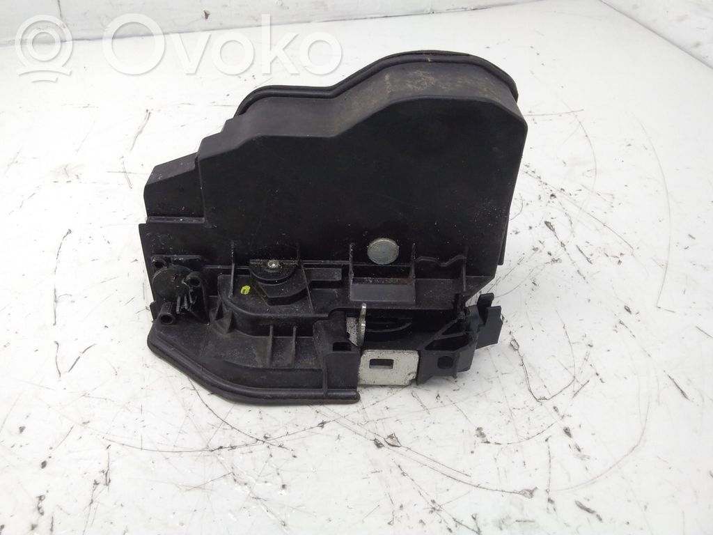 BMW 5 E60 E61 Încuietoare ușă spate 