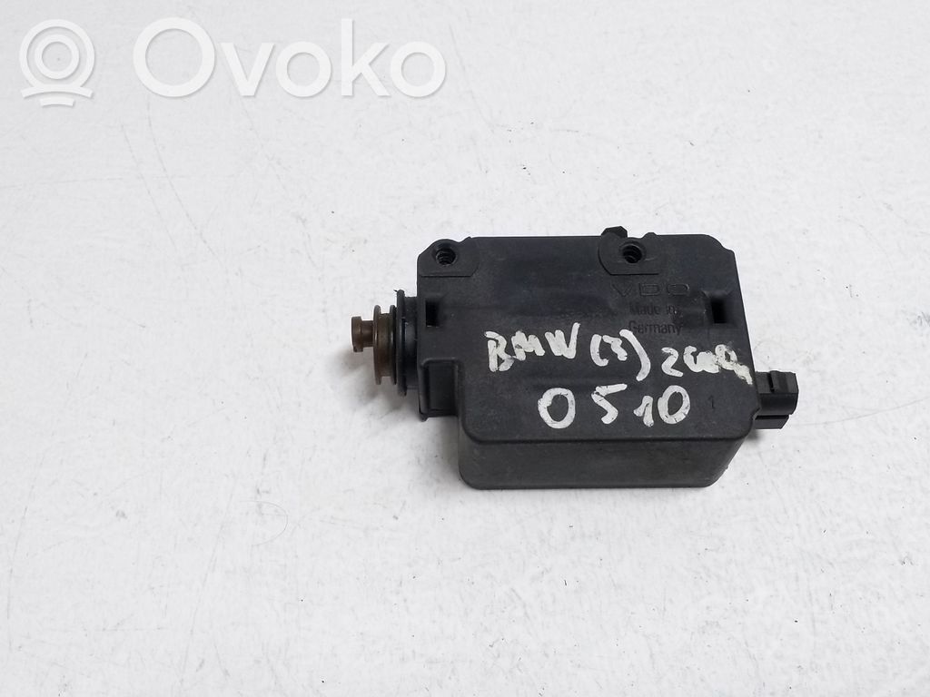 BMW 3 E46 Motor blocare bușon rezervor combustibil 