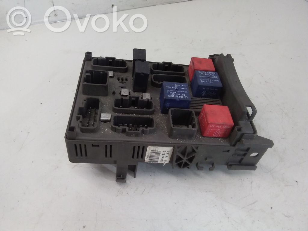 Renault Laguna II Fuse module 