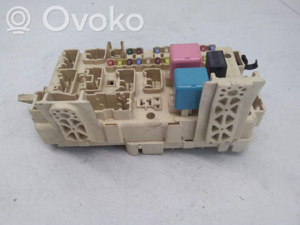Toyota Avensis T250 Modulo fusibile
