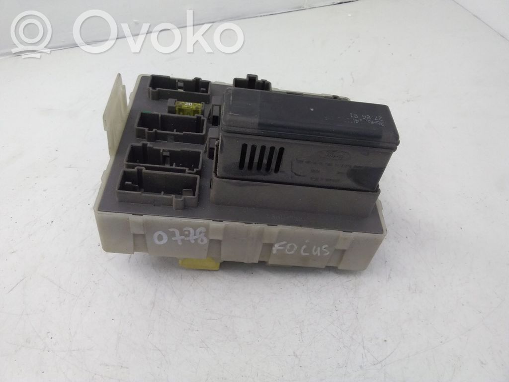 Ford Focus Fuse module 