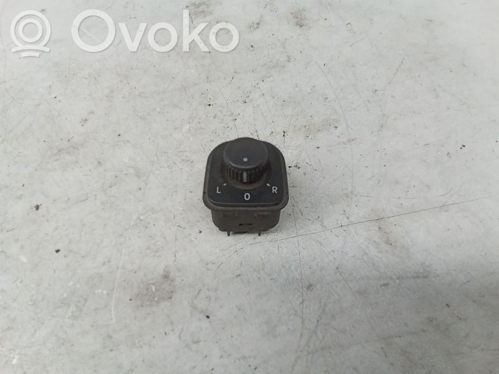 Volkswagen Golf V Comutator oglinzi laterale 