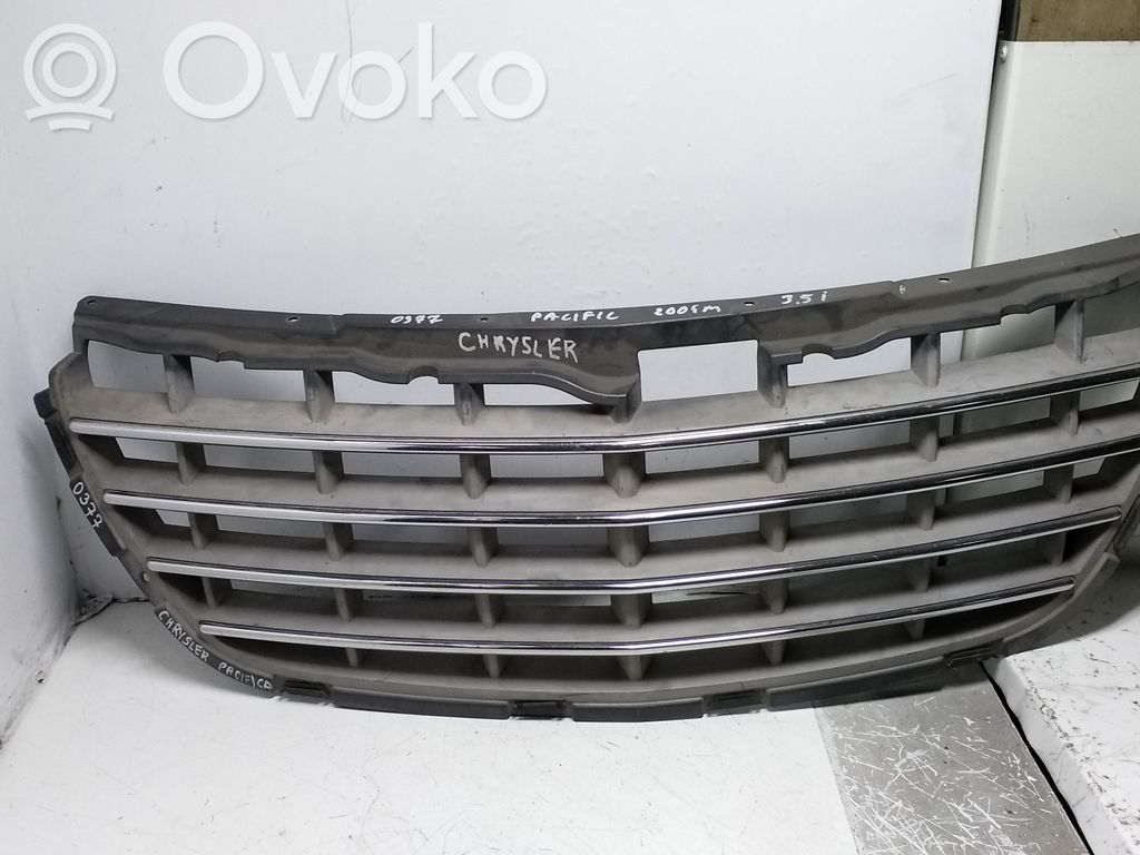 Chrysler Pacifica Front grill 