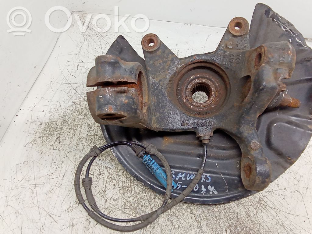 BMW X3 E83 Priekšējā riteņa rumbas vārpstas šarnīrs (stupica, capfa) 