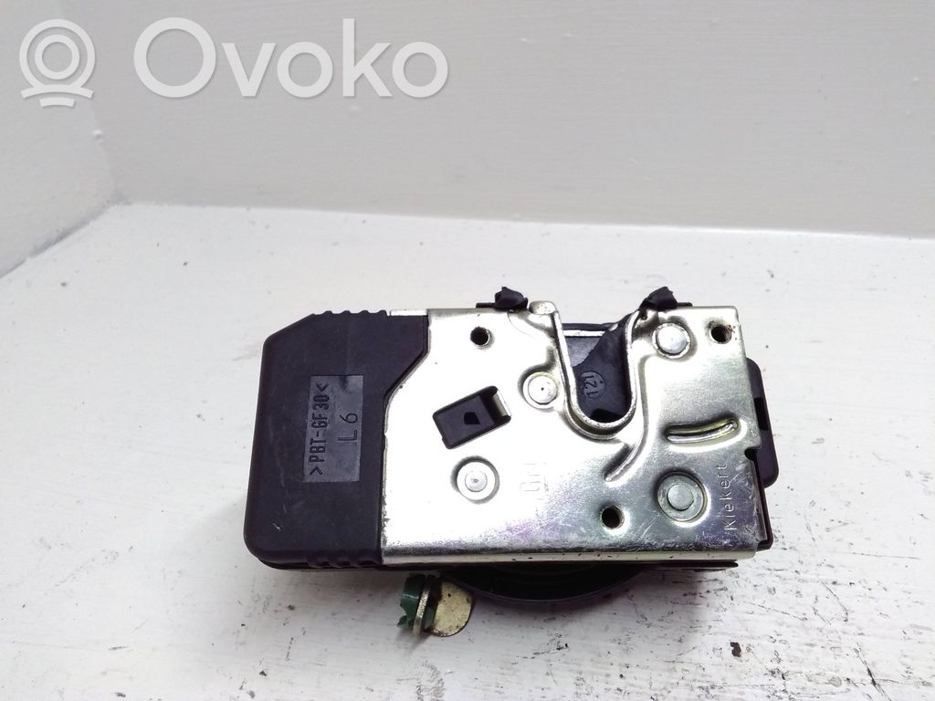 Opel Zafira A Etuoven lukko 