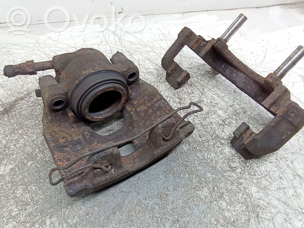 Audi A4 S4 B8 8K Priekinis suportas 