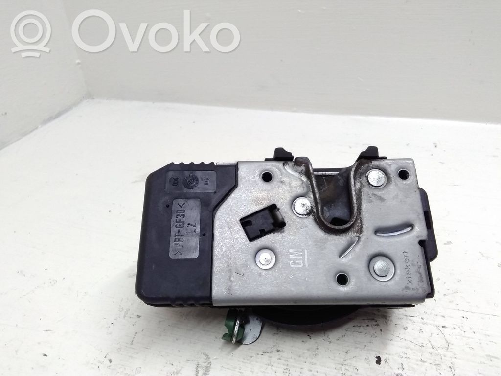 Opel Corsa C Front door lock 
