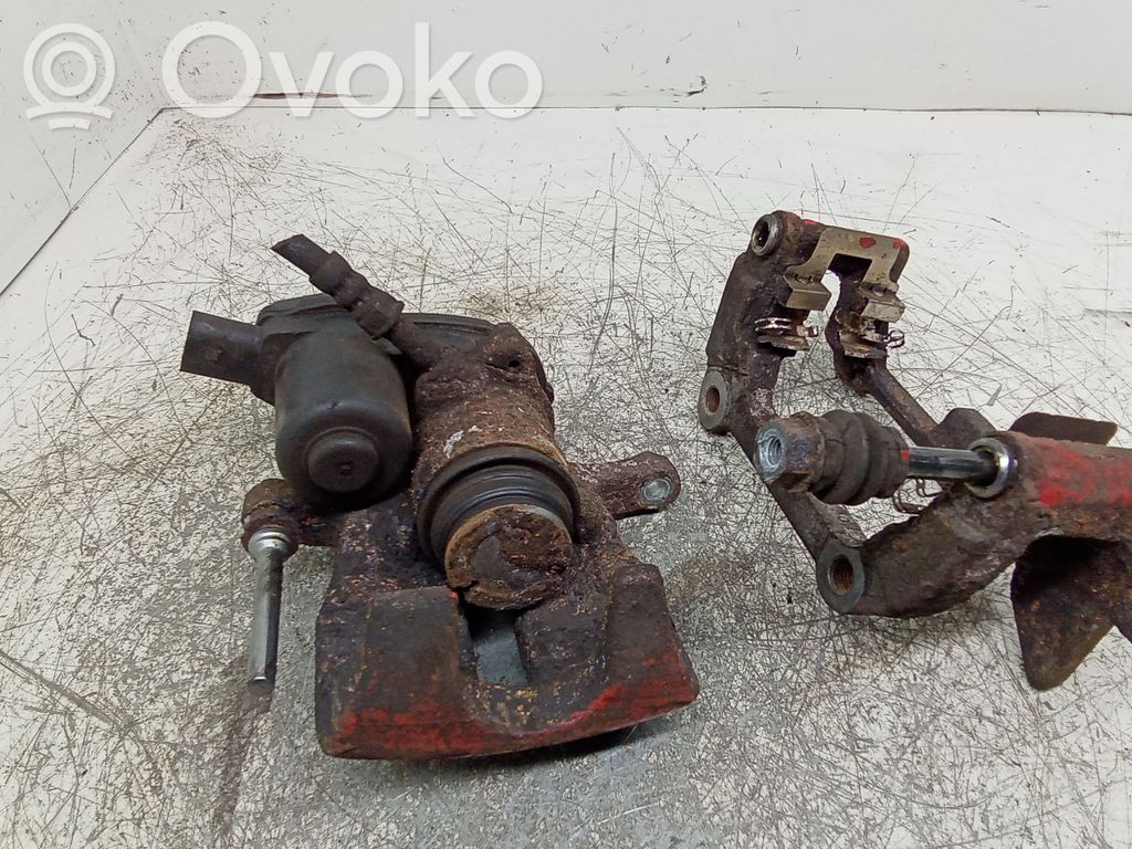 Audi A4 S4 B8 8K Задний суппорт 