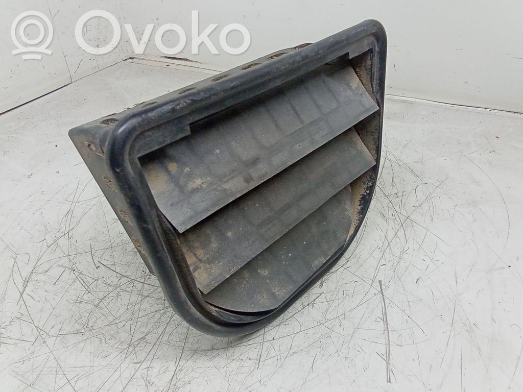 Volvo XC90 Quarter panel pressure vent 