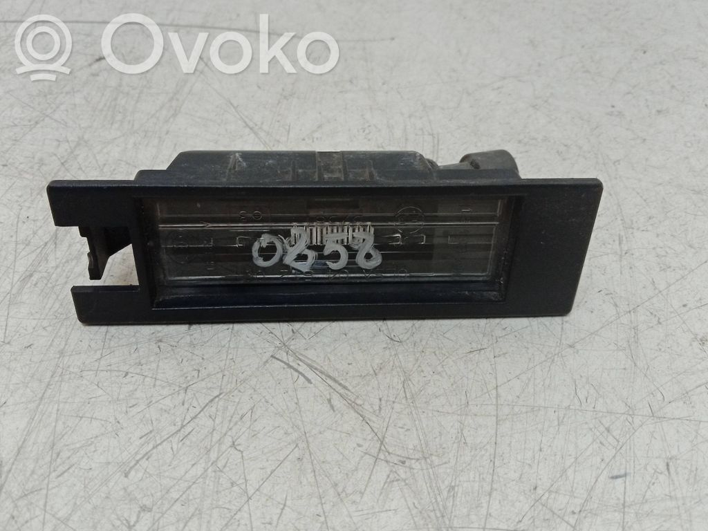 Éclairage de plaque d'immatriculation   0LSA0461200