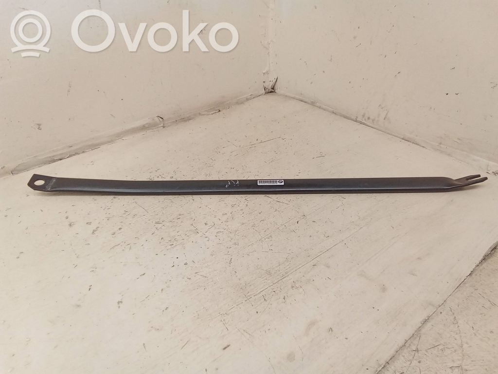 BMW 1 E82 E88 Autres pièces compartiment moteur 