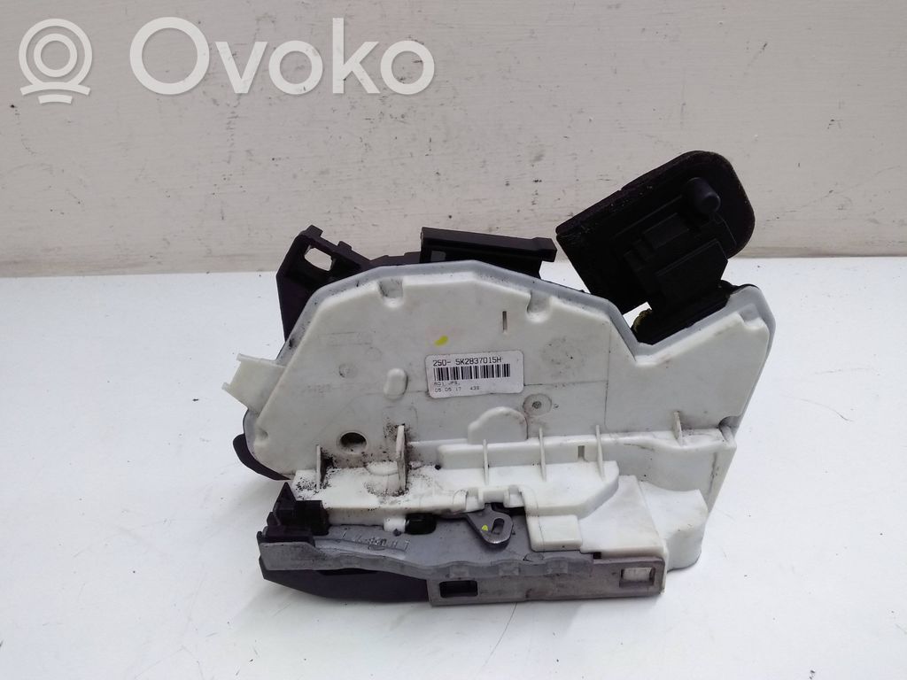 Volkswagen Sharan Zamek drzwi przednich 