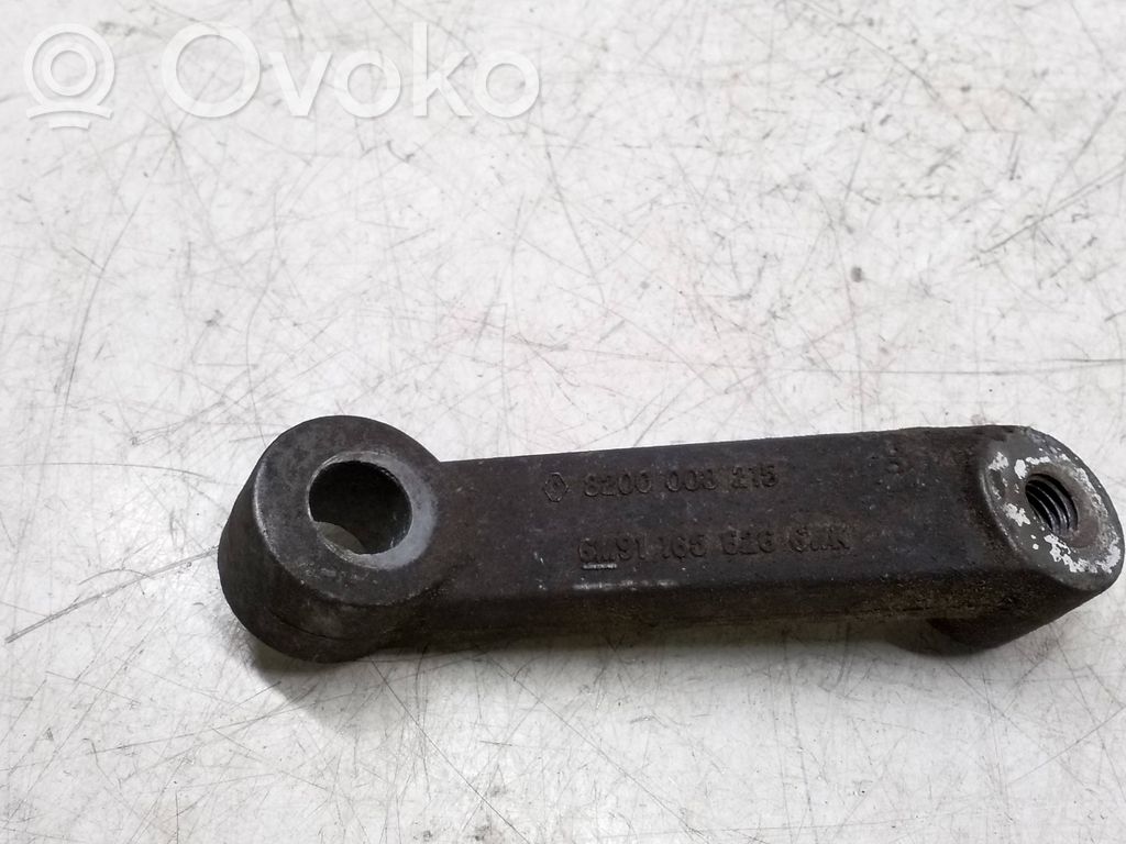 Mercedes-Benz C W203 Engine mounting bracket 