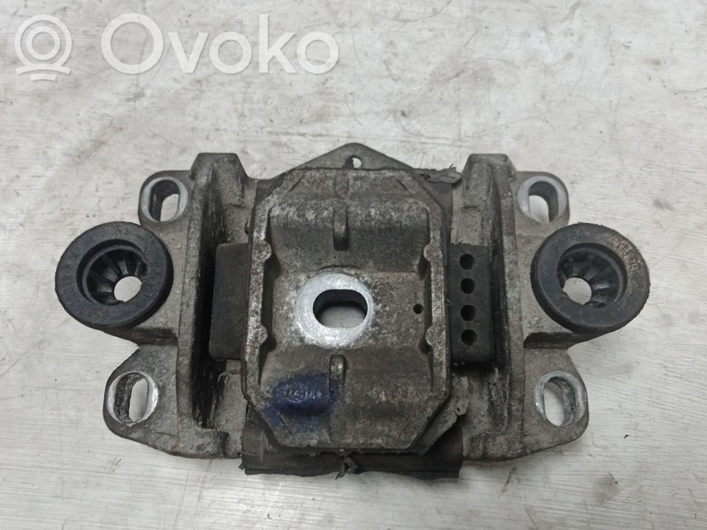 Ford Mondeo Mk III Gearbox mount 