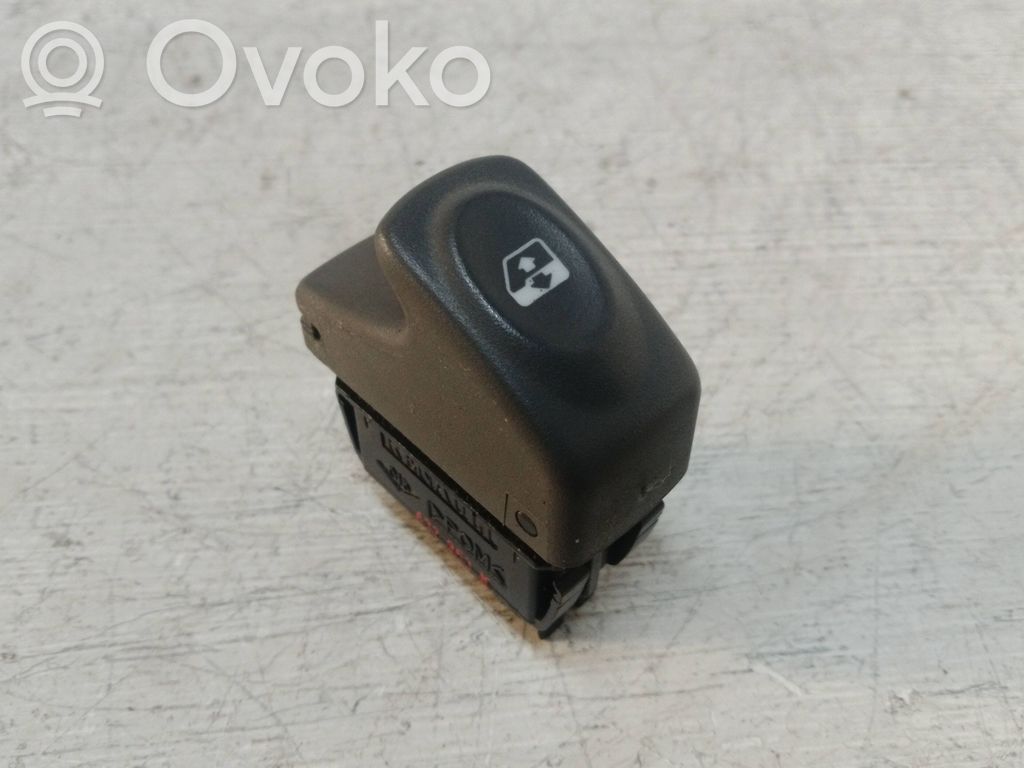 Renault Scenic I Interruttore di controllo dell’alzacristalli elettrico