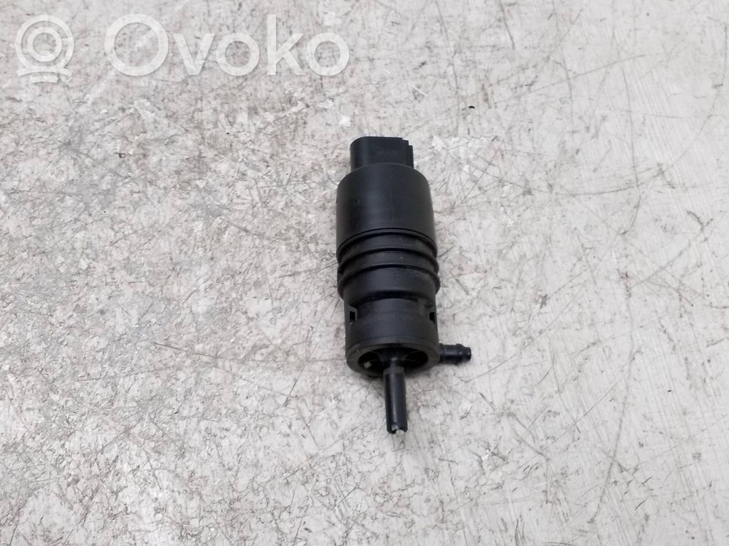 BMW 3 E90 E91 Windscreen/windshield washer pump 