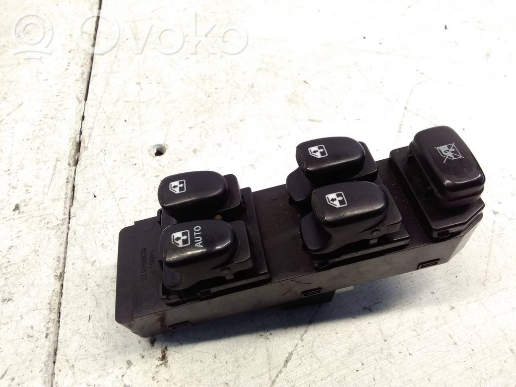 Hyundai Accent Electric window control switch 