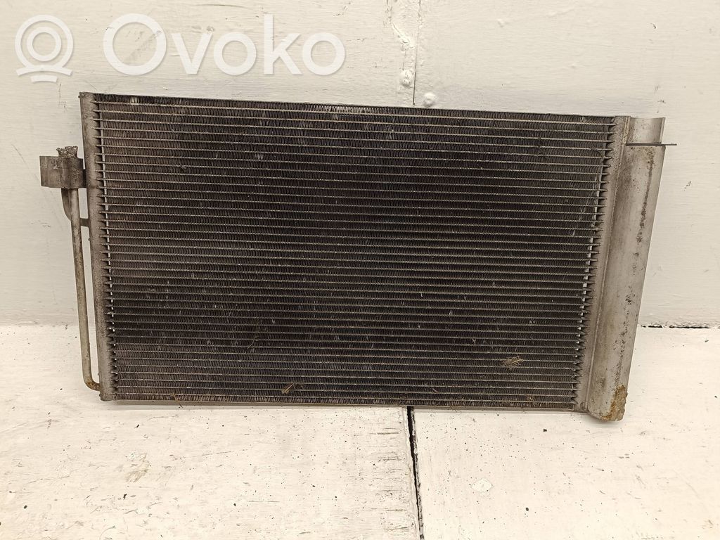 BMW 5 E60 E61 Oro kondicionieriaus radiatorius aušinimo 