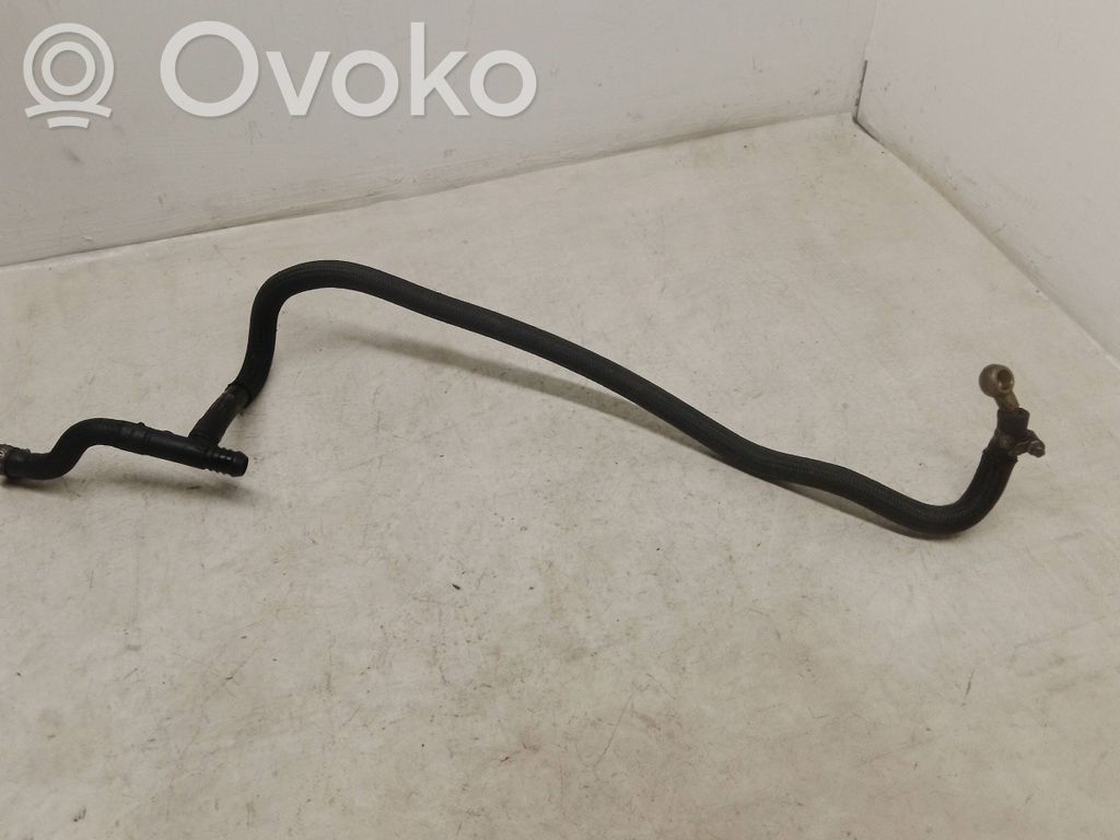BMW 5 E60 E61 Polttoaineputken letku 