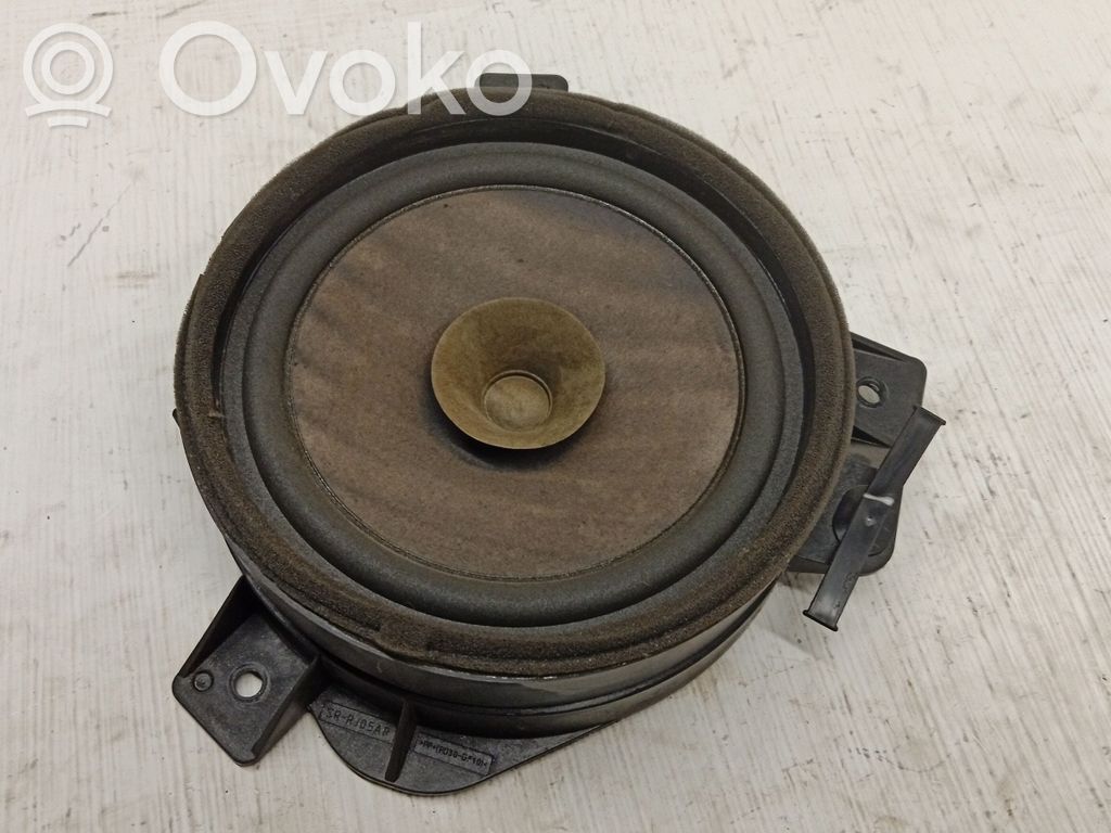 Mitsubishi Grandis Altavoz de la puerta trasera 
