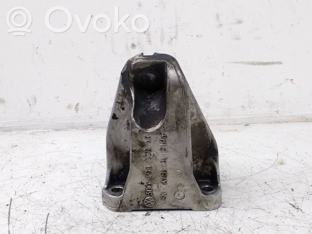 Volkswagen Phaeton Engine mounting bracket 