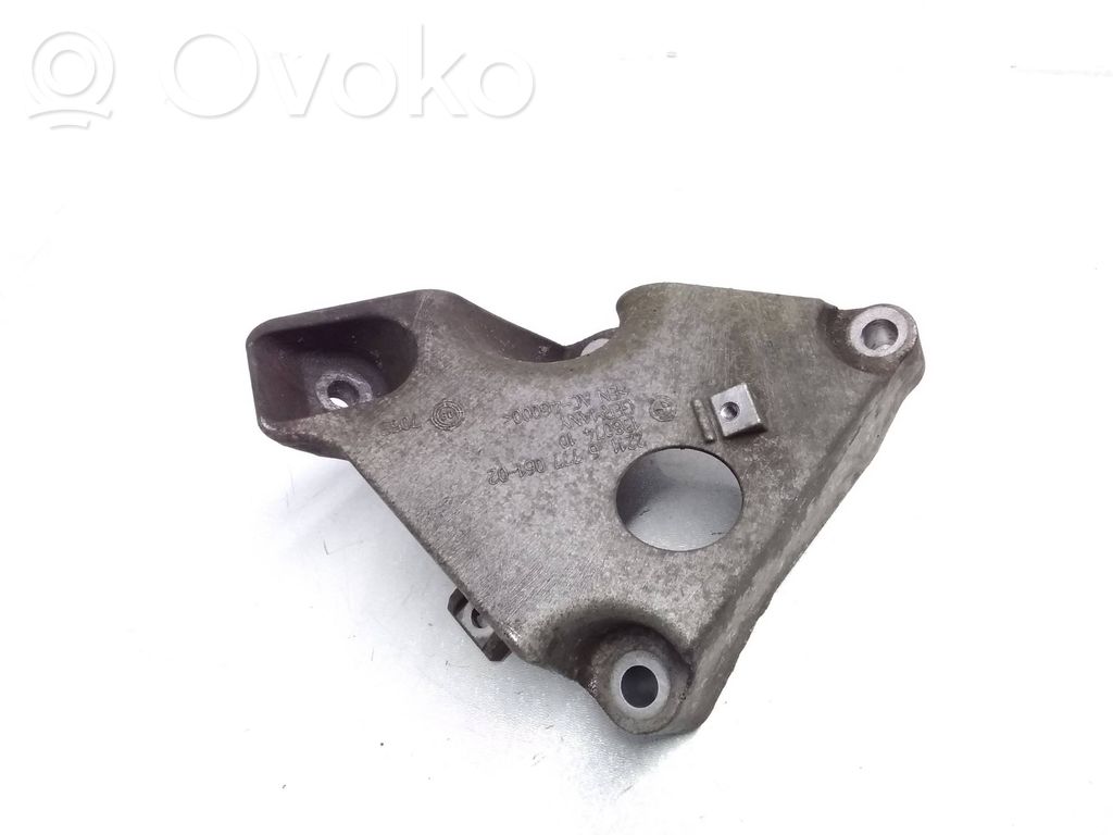 BMW X1 E84 Engine mounting bracket 