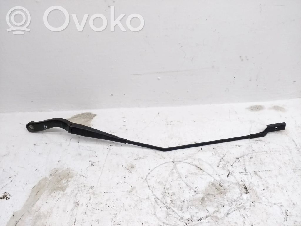 Opel Vivaro Ramię wycieraczki szyby przedniej / czołowej 