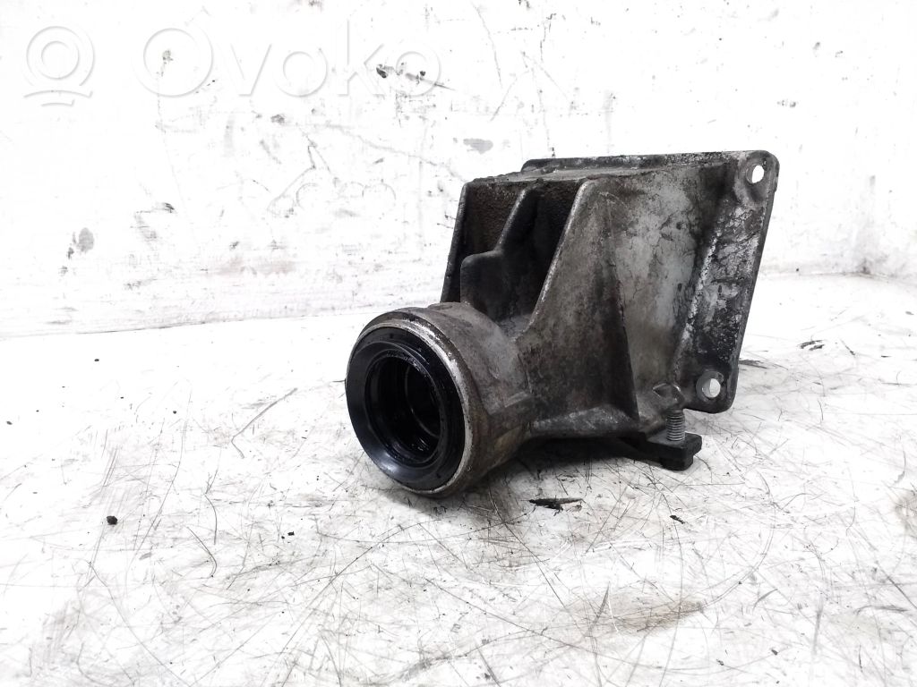 BMW X3 E83 Driveshaft support bearing bracket 