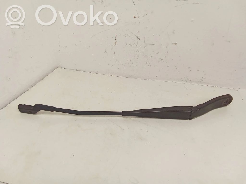 Volvo V60 Priekšējā loga tīrītāja kājiņa 