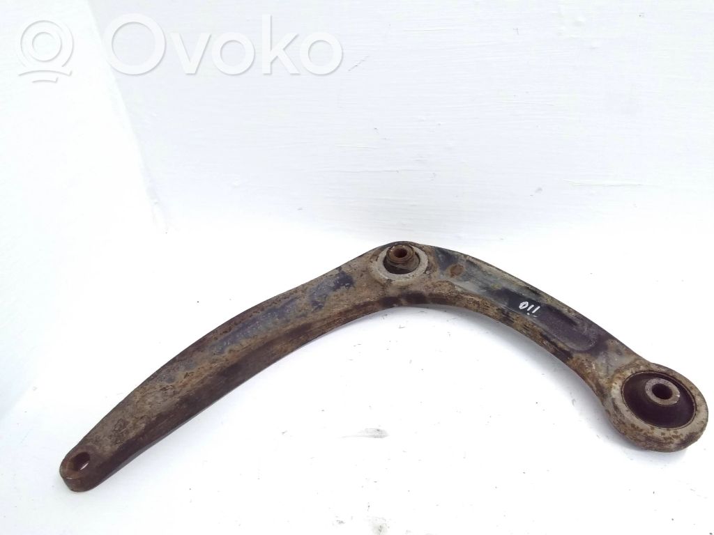 Peugeot 308 Front lower control arm/wishbone 