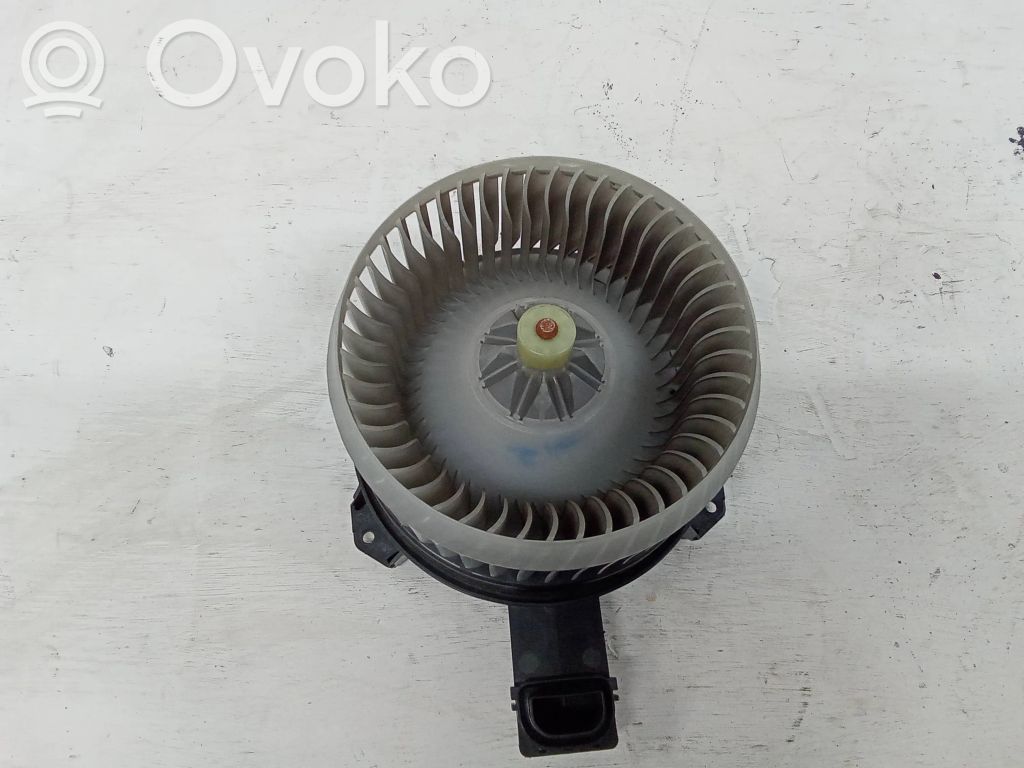 Honda Civic IX Lämmittimen puhallin 