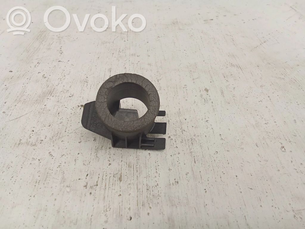 BMW 4 F32 F33 Käynnistyksenestolaitteen lukulaite (pysty) 