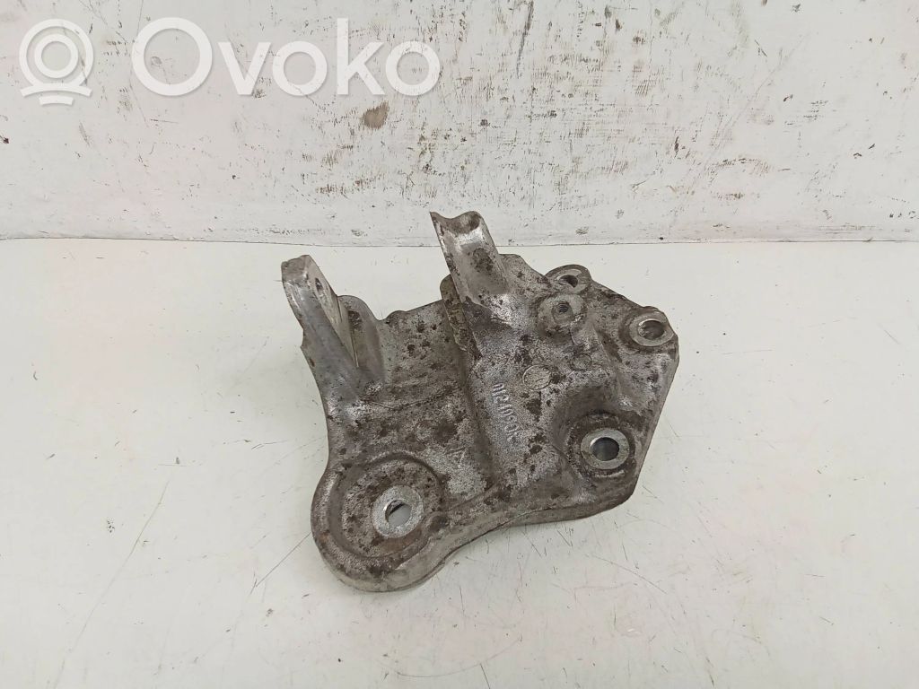 Peugeot Expert Engine mounting bracket 