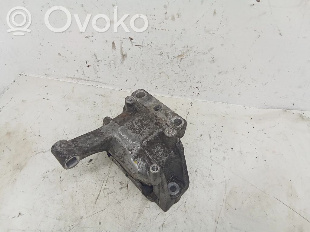 Volkswagen Tiguan Wspornik / Mocowanie silnika 