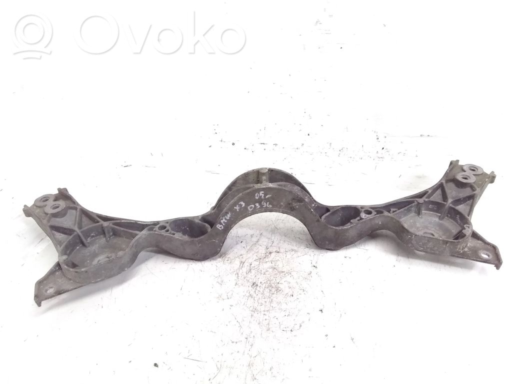 BMW X3 E83 Rear differential/diff mount bracket 