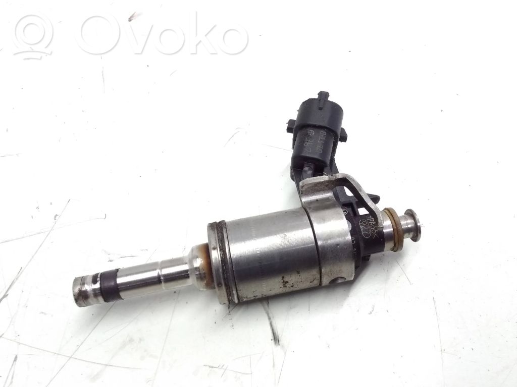 Ford Mustang V Fuel injector 