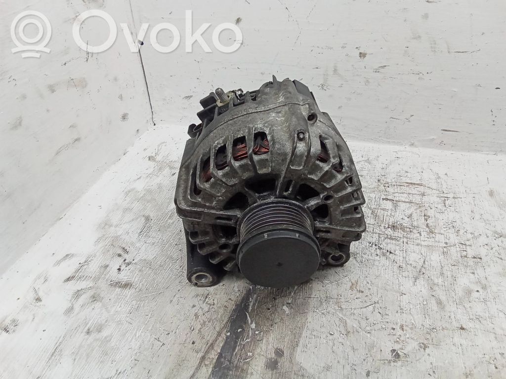 BMW 3 F30 F35 F31 Ģenerators 