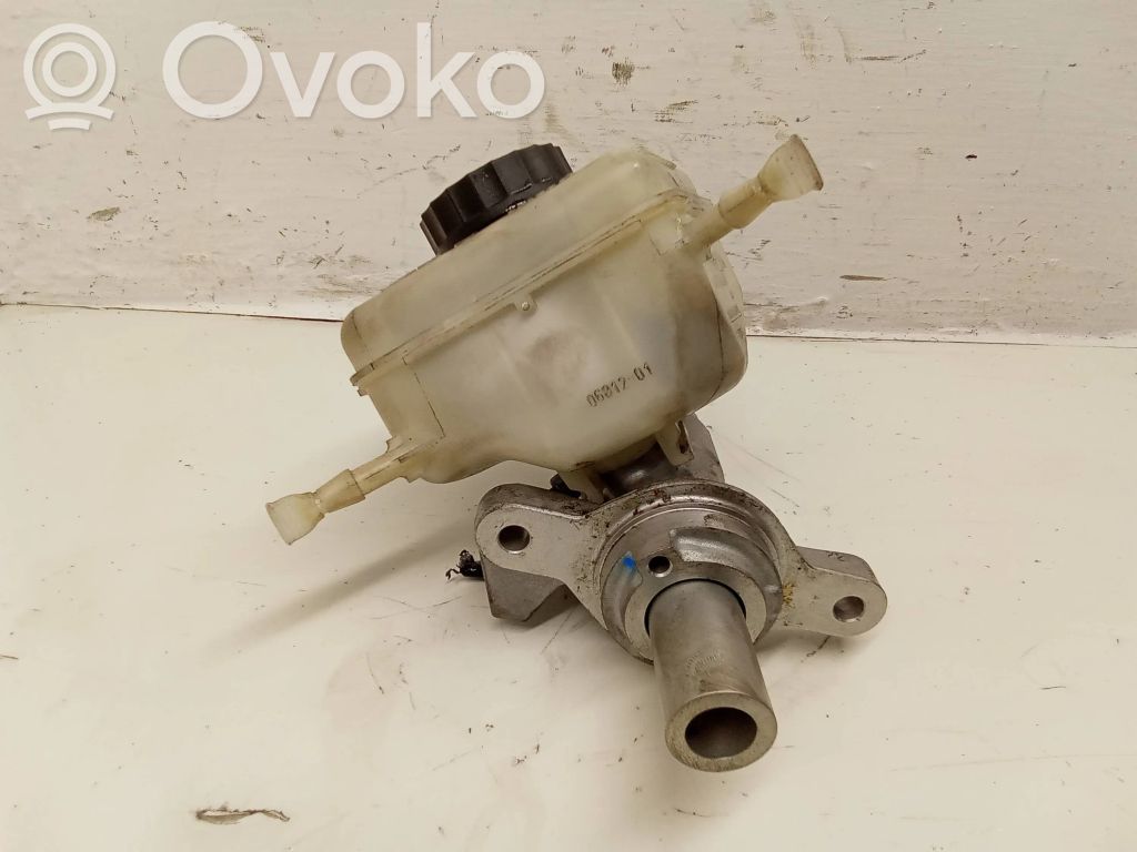 BMW 3 F30 F35 F31 Pagrindinis stabdžių cilindriukas 