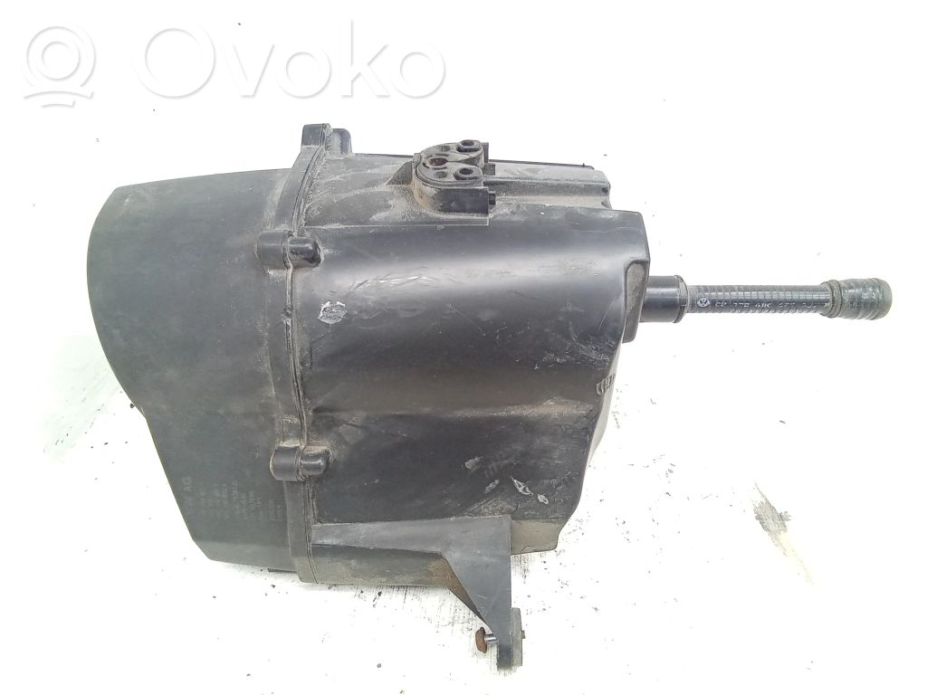 Skoda Roomster (5J) Air filter box 