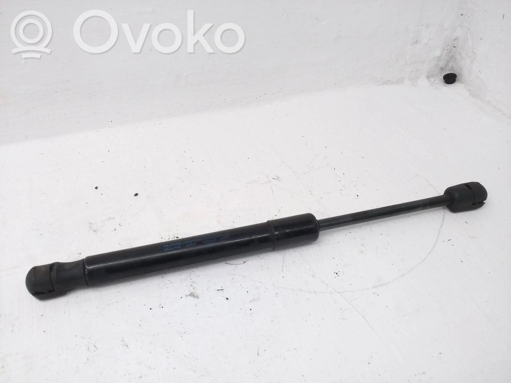 Audi A8 S8 D4 4H Siłownik maski przedniej 